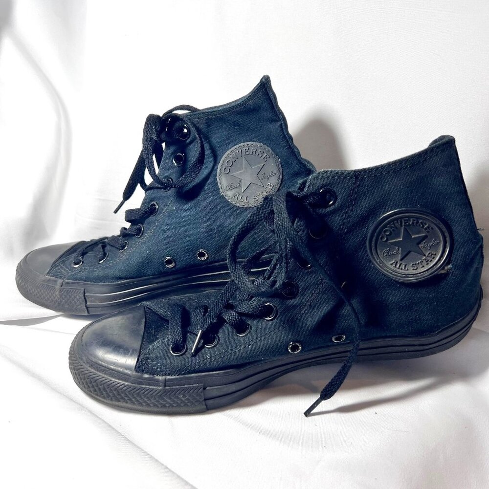 Converse All Star-Black Canvas Unisex High Top Sneakers-M3310-Size 7 (9 W)-Laces